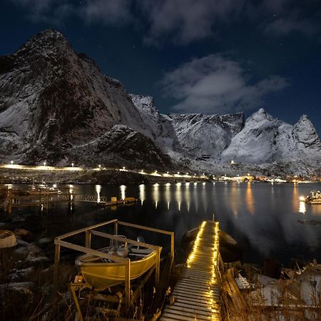 Reine Retro Villa - Cozy Villa With A Fantastic View Bagian luar foto