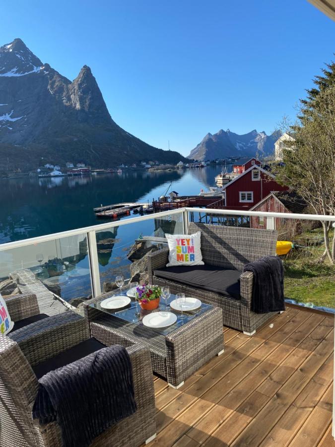 Reine Retro Villa - Cozy Villa With A Fantastic View Bagian luar foto