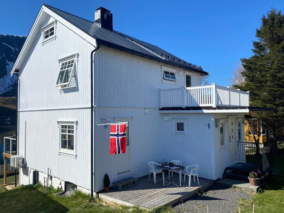 Reine Retro Villa - Cozy Villa With A Fantastic View Bagian luar foto