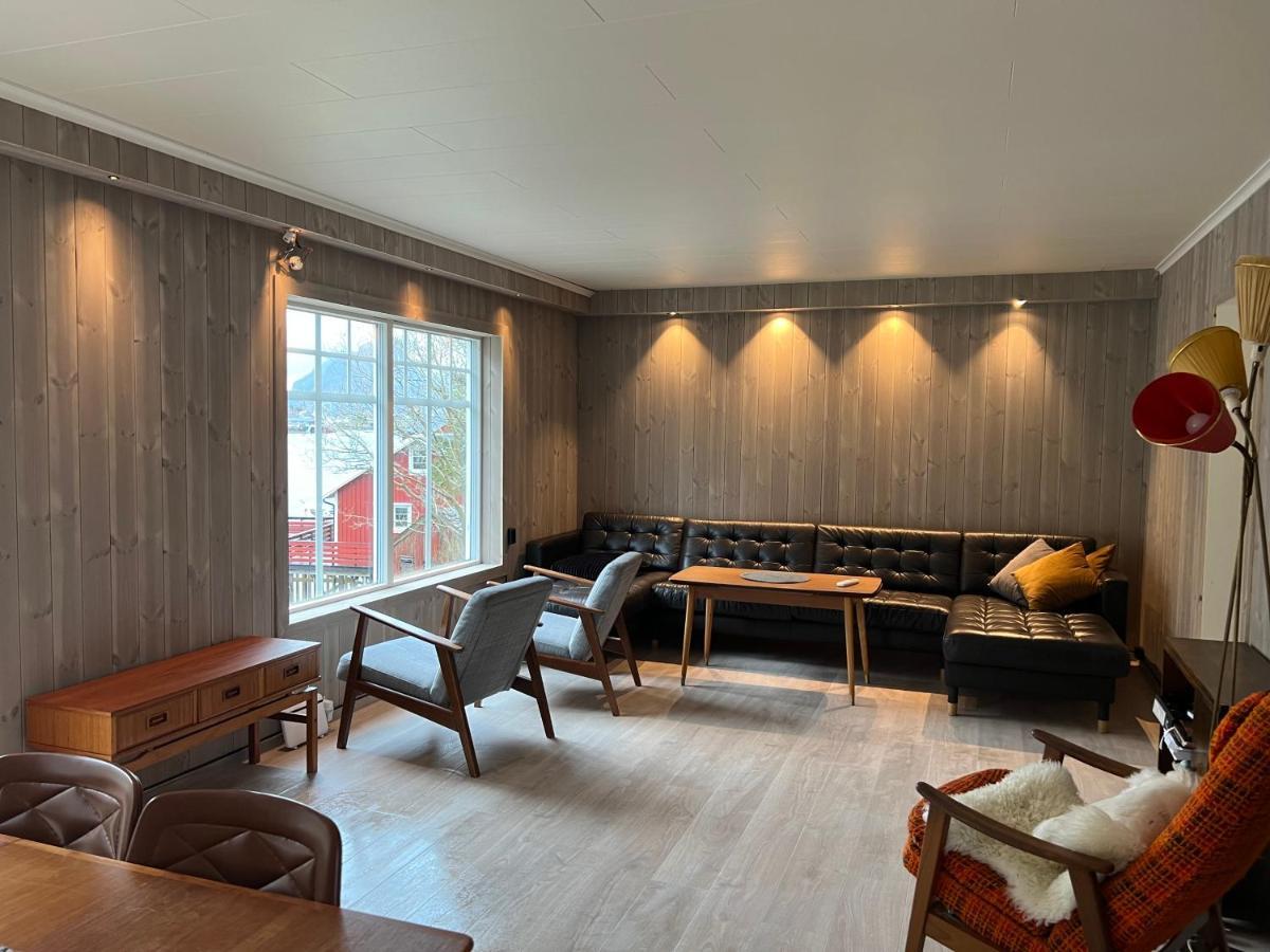 Reine Retro Villa - Cozy Villa With A Fantastic View Bagian luar foto